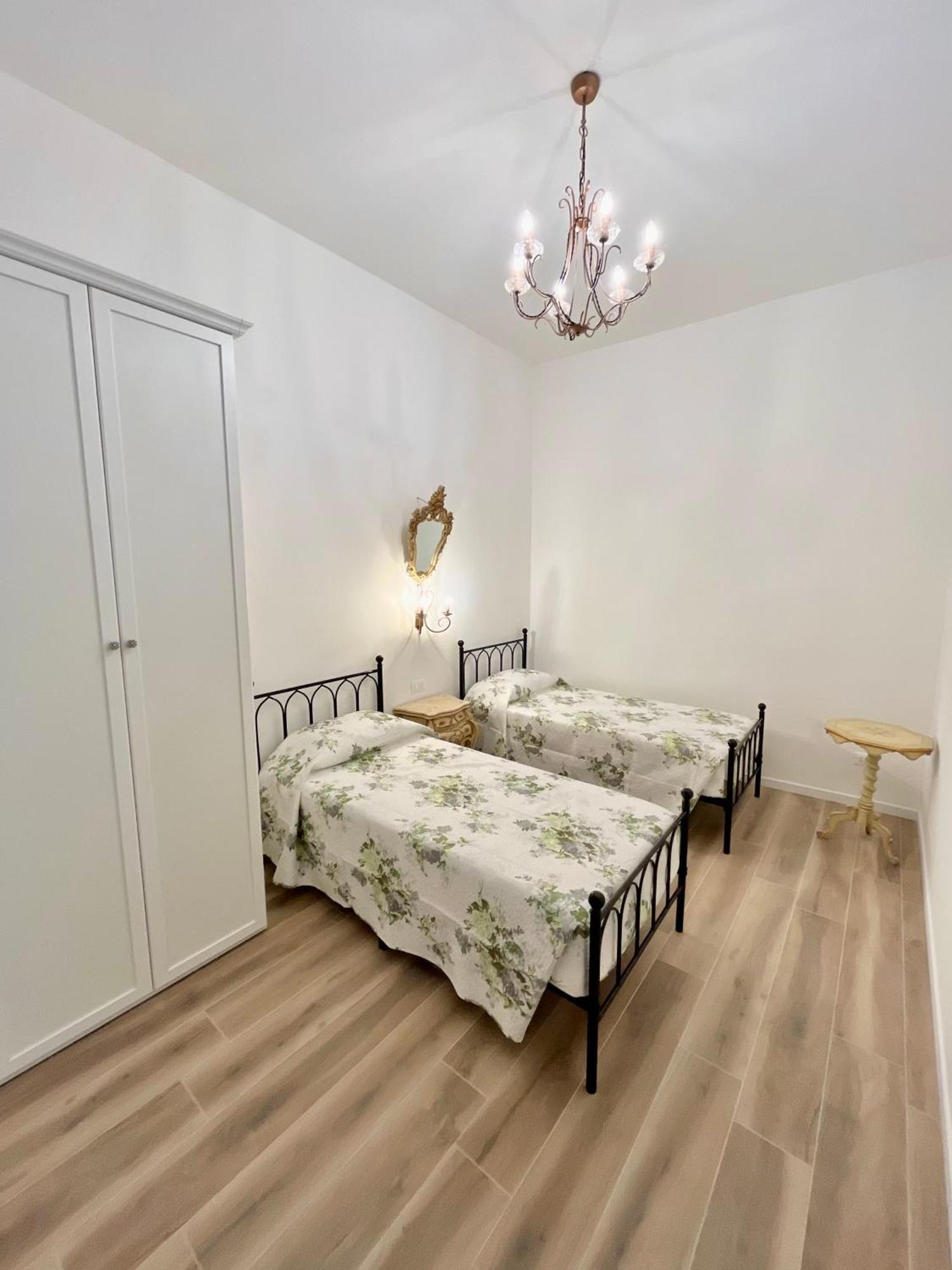 Airoldi Palace Apartment Chioggia Exterior photo